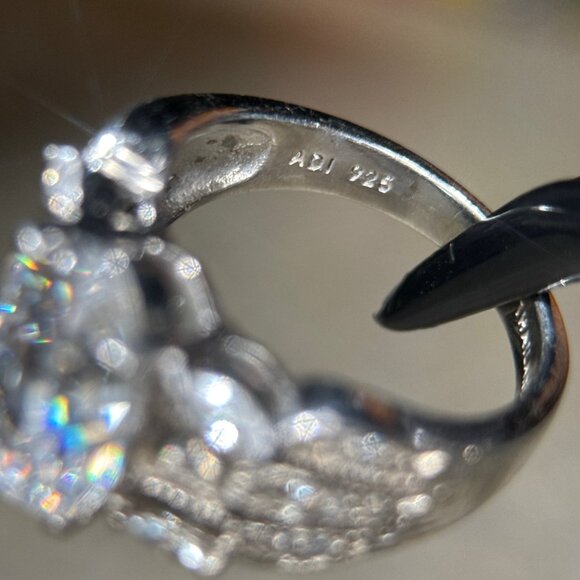Shiny Cubic Zirconia 925 Silver Ring - Picture 7 of 9